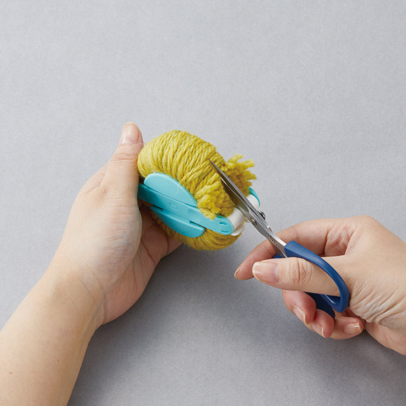POM-POM MAKER SET